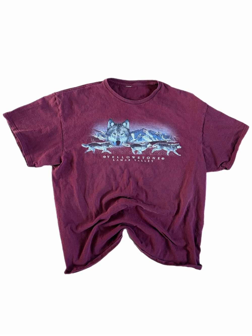 Yellowstone Lamar Valley Wolf Graphic Tee - Maroon